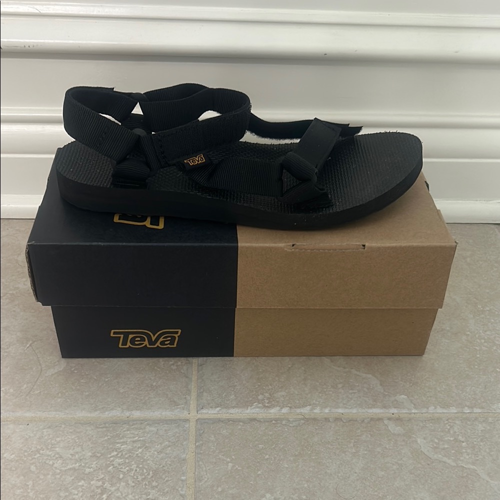 Teva Classic Black Strapped Sandals